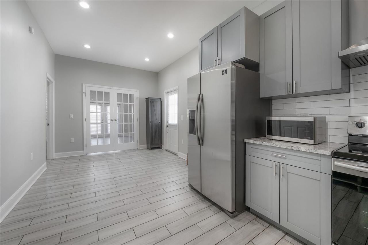 2341 W Chestnut Street, Tampa, FL 33607 Photo