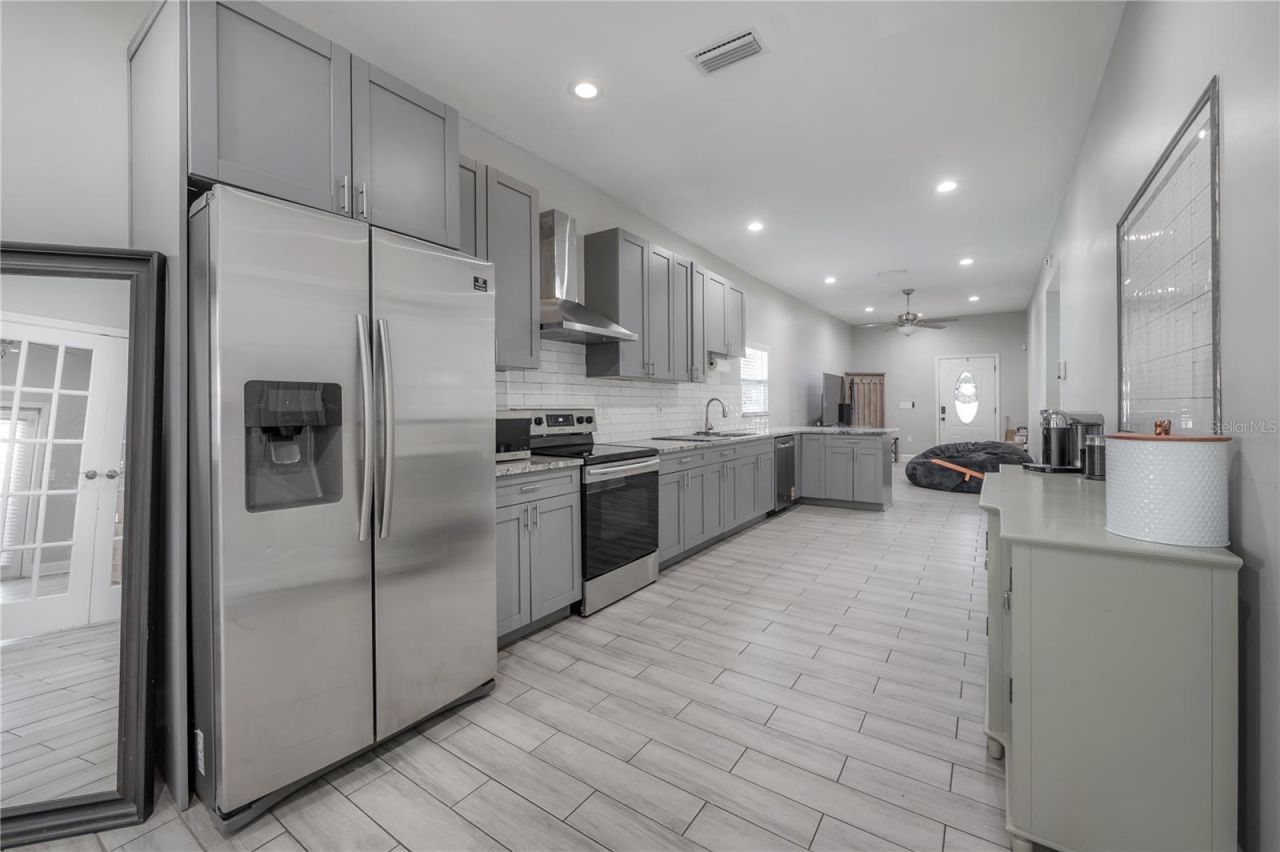 2341 W Chestnut Street, Tampa, FL 33607 Photo