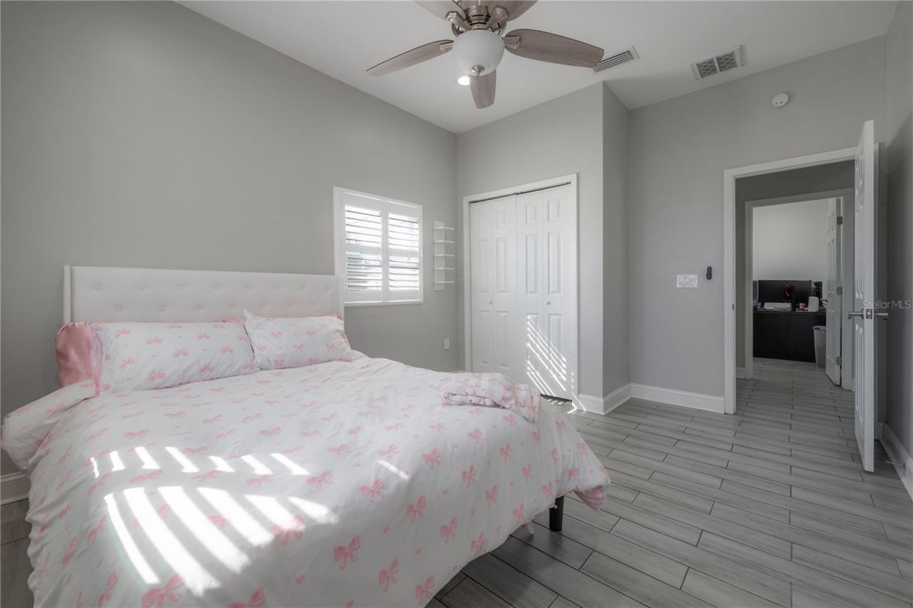 2341 W Chestnut Street, Tampa, FL 33607 Photo