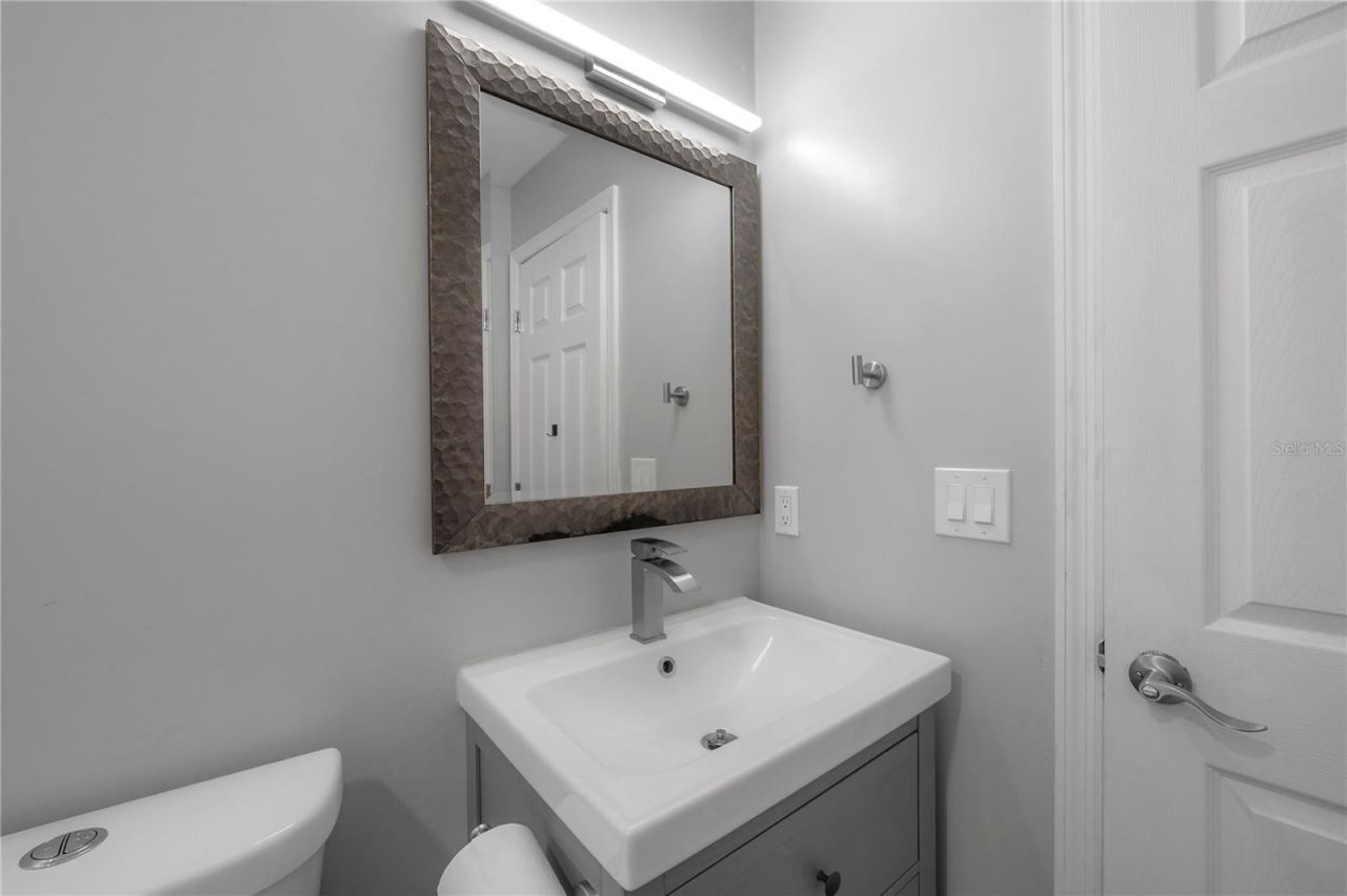 2341 W Chestnut Street, Tampa, FL 33607 Photo