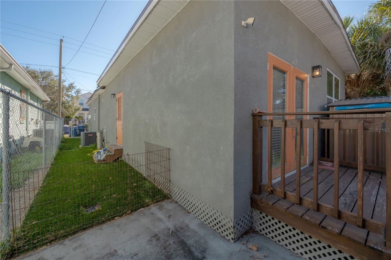 2341 W Chestnut Street, Tampa, FL 33607 Photo