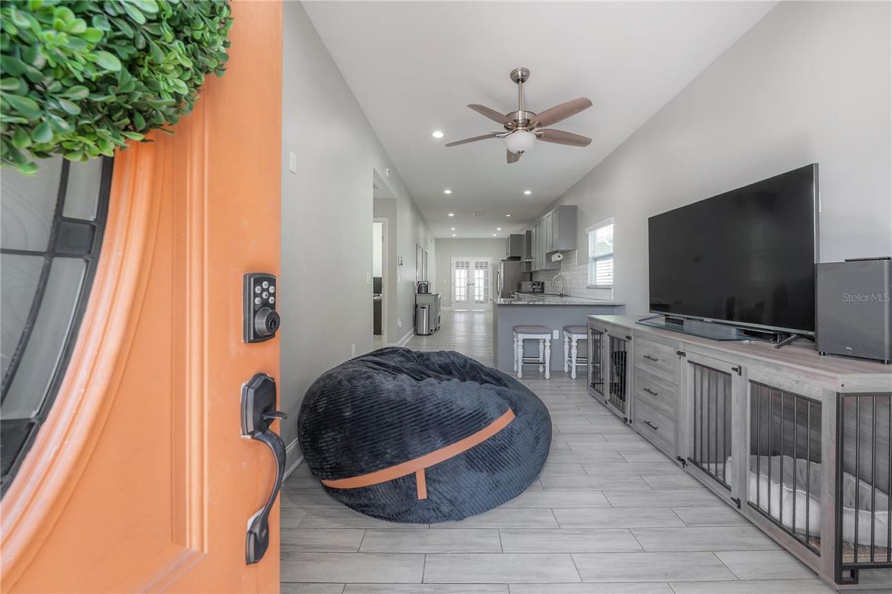 2341 W Chestnut Street, Tampa, FL 33607 Photo