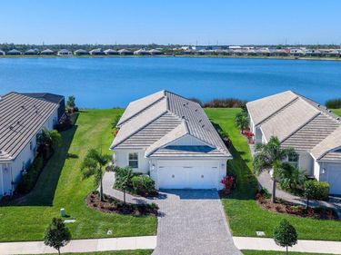 913 CROSSWIND AVENUE, SARASOTA, FL 34240