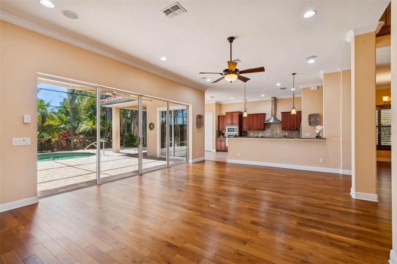 2630 Grand Lakeside Drive, Palm Harbor, FL 34684 Photo