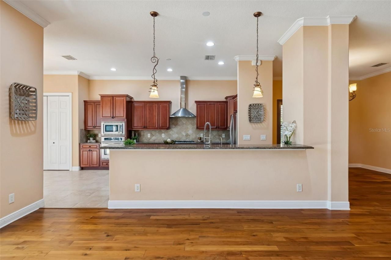 2630 Grand Lakeside Drive, Palm Harbor, FL 34684 Photo