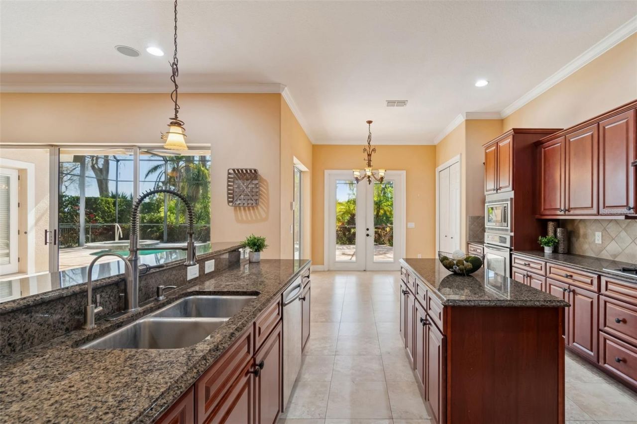 2630 Grand Lakeside Drive, Palm Harbor, FL 34684 Photo