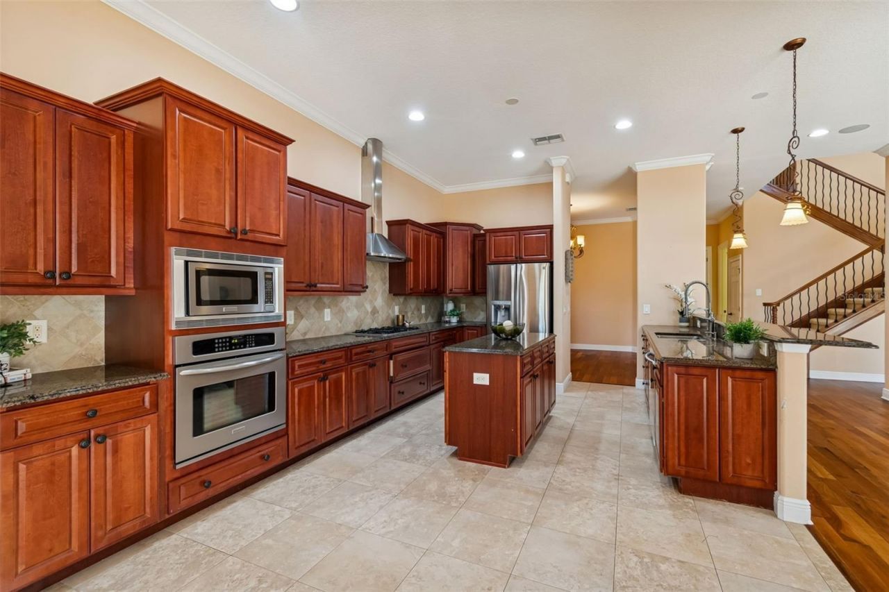 2630 Grand Lakeside Drive, Palm Harbor, FL 34684 Photo