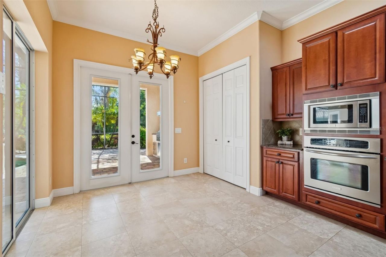 2630 Grand Lakeside Drive, Palm Harbor, FL 34684 Photo