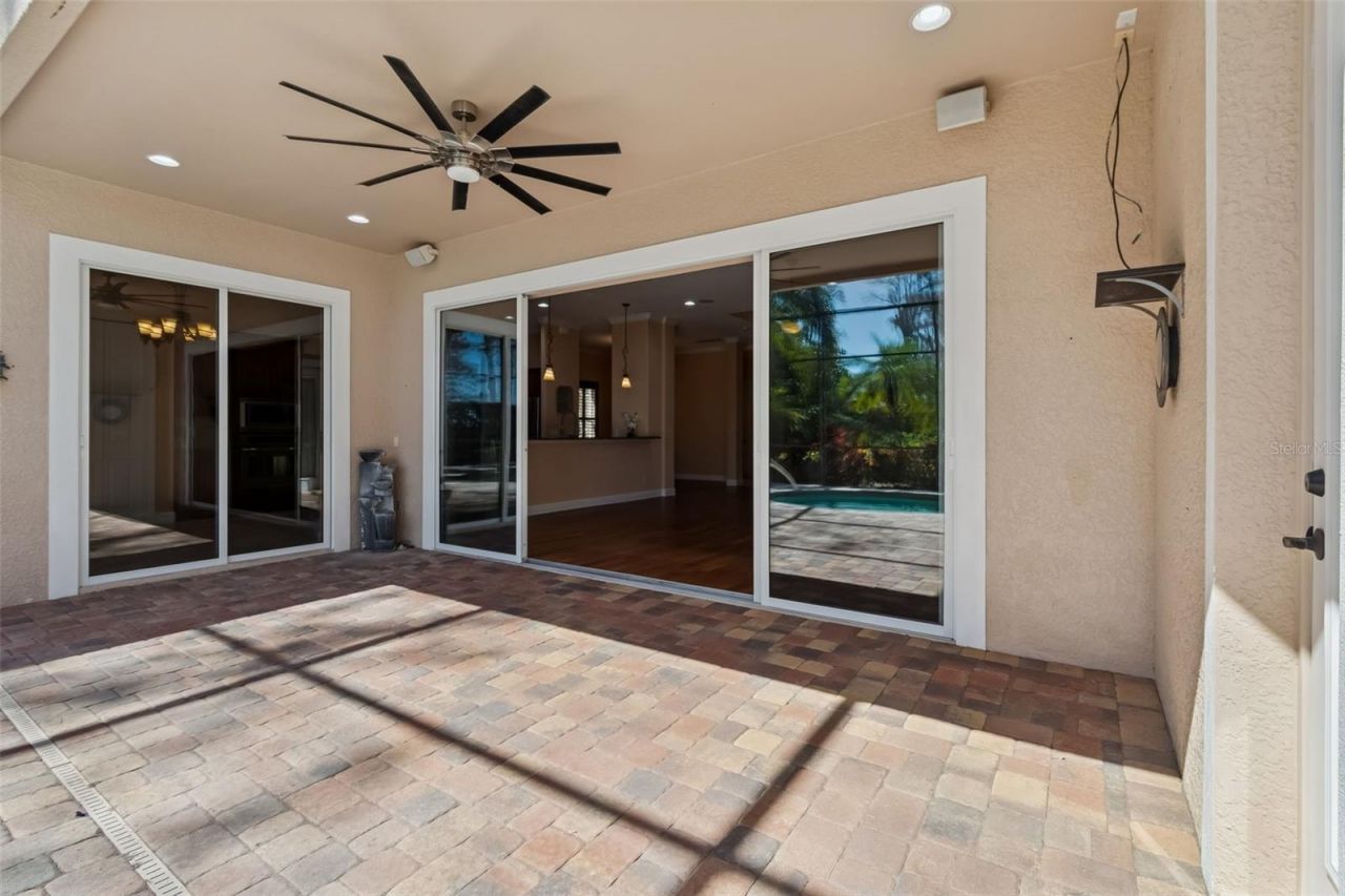 2630 Grand Lakeside Drive, Palm Harbor, FL 34684 Photo