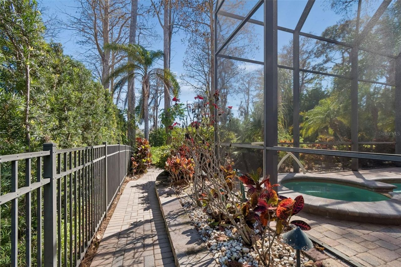 2630 Grand Lakeside Drive, Palm Harbor, FL 34684 Photo