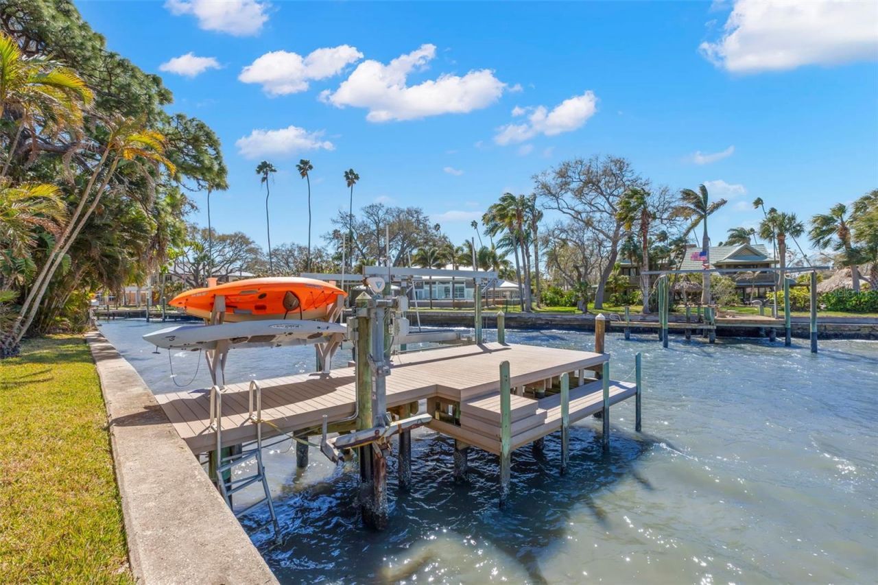 101 Shore Drive, Dunedin, FL 34698 Photo