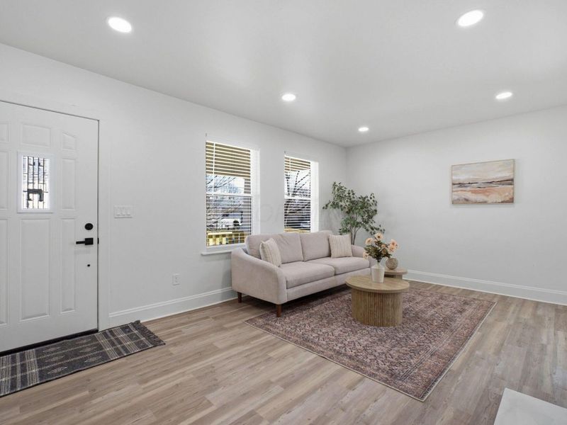 281 N Burgess Avenue, Columbus, OH 43204 Photo 5