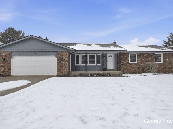 1941 Newcastle Drive SW, Jenison, MI 49428