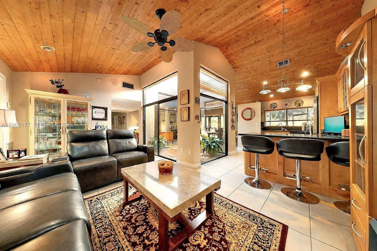 9400 SW 100th Ave Rd, Miami, FL 33176 Photo