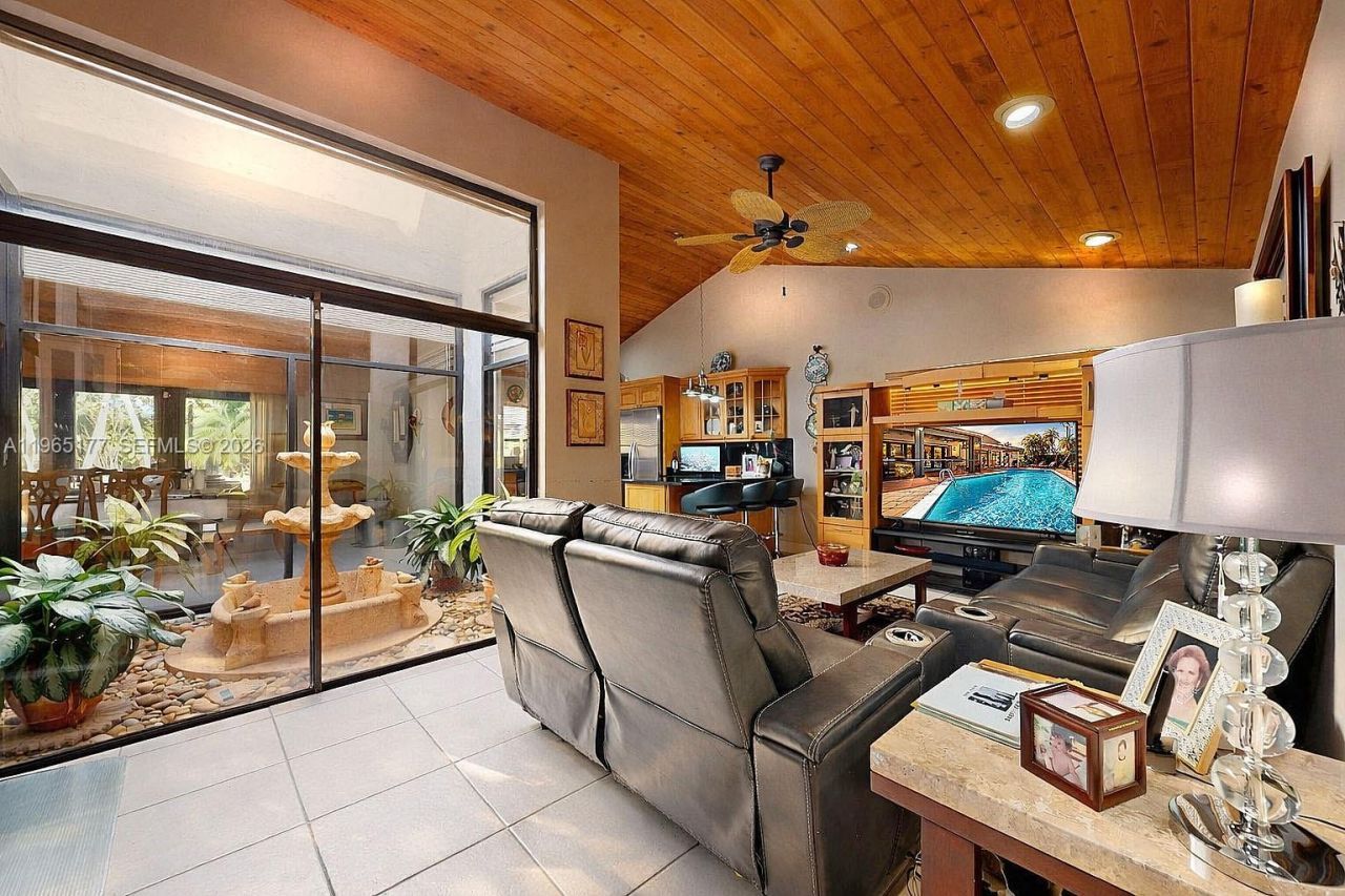 9400 SW 100th Ave Rd, Miami, FL 33176 Photo