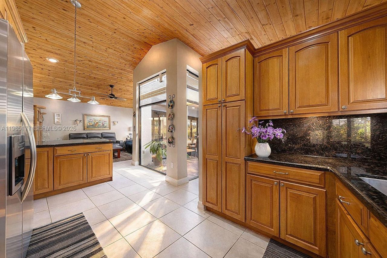 9400 SW 100th Ave Rd, Miami, FL 33176 Photo