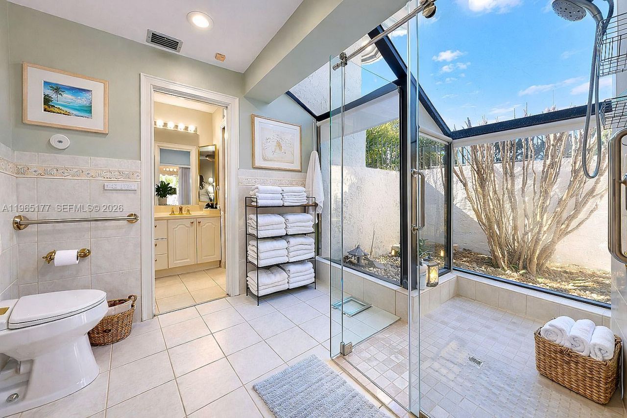 9400 SW 100th Ave Rd, Miami, FL 33176 Photo