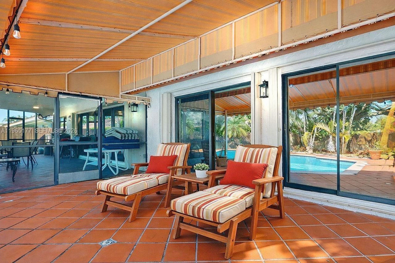 9400 SW 100th Ave Rd, Miami, FL 33176 Photo