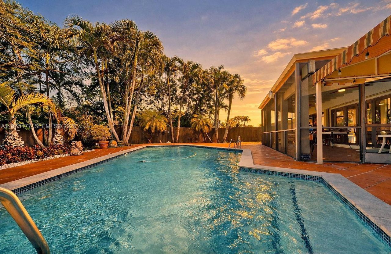 9400 SW 100th Ave Rd, Miami, FL 33176 Photo