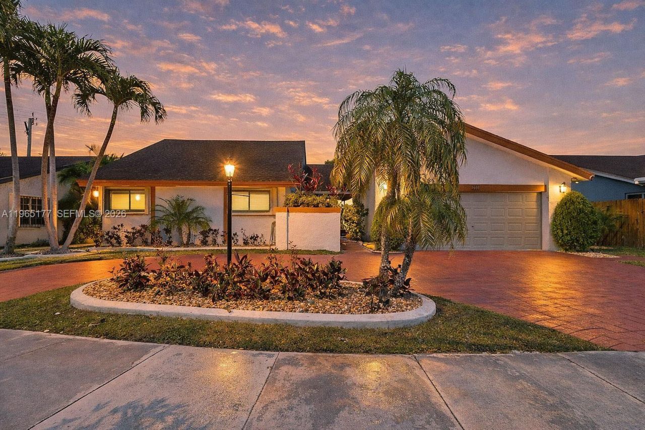 9400 SW 100th Ave Rd, Miami, FL 33176 Photo