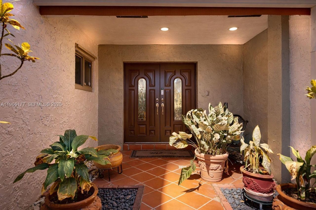 9400 SW 100th Ave Rd, Miami, FL 33176 Photo