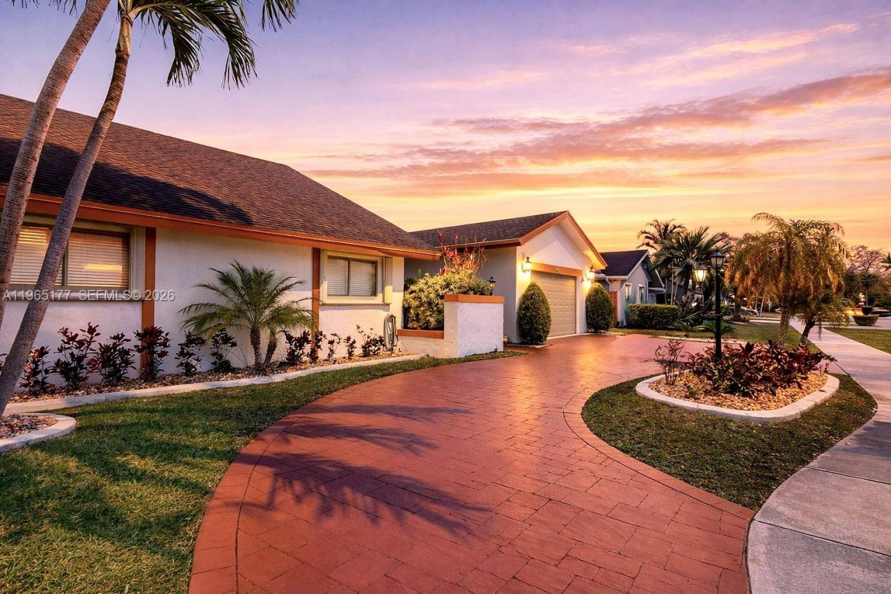 9400 SW 100th Ave Rd, Miami, FL 33176 Photo