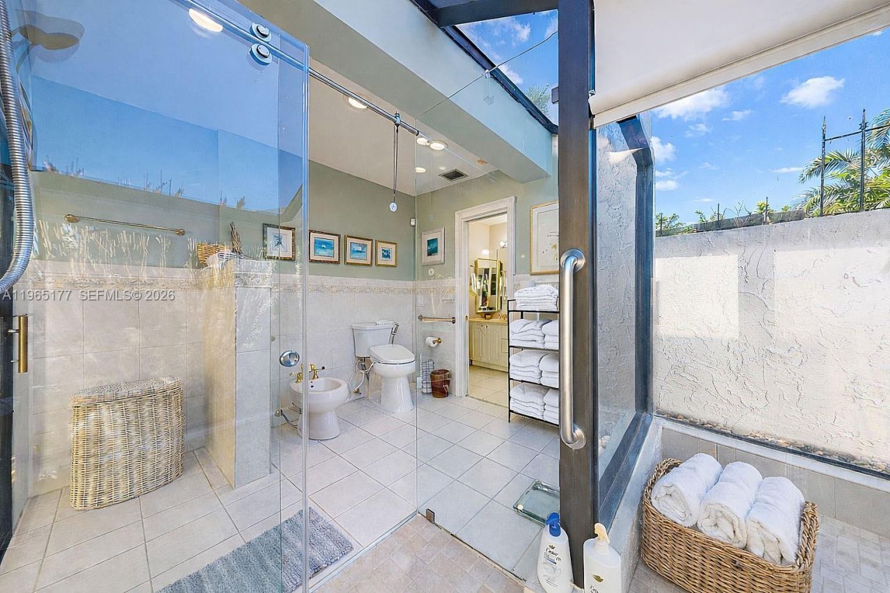 9400 SW 100th Ave Rd, Miami, FL 33176 Photo