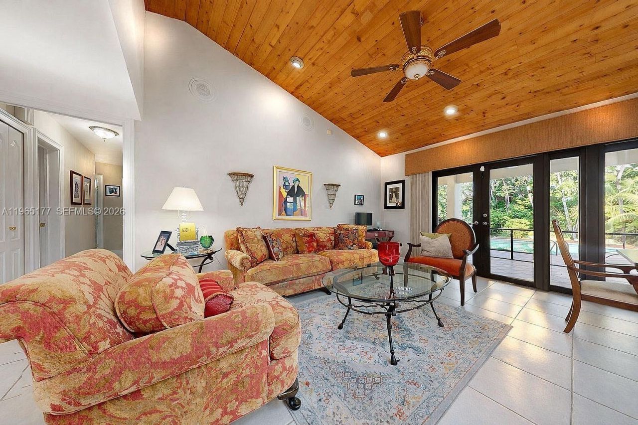 9400 SW 100th Ave Rd, Miami, FL 33176 Photo