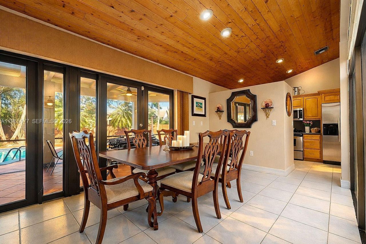 9400 SW 100th Ave Rd, Miami, FL 33176 Photo