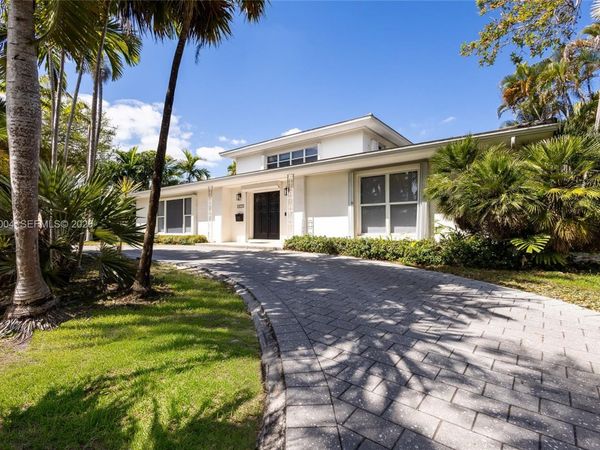 4570 Sabal Palm Rd , Miami, FL 33137