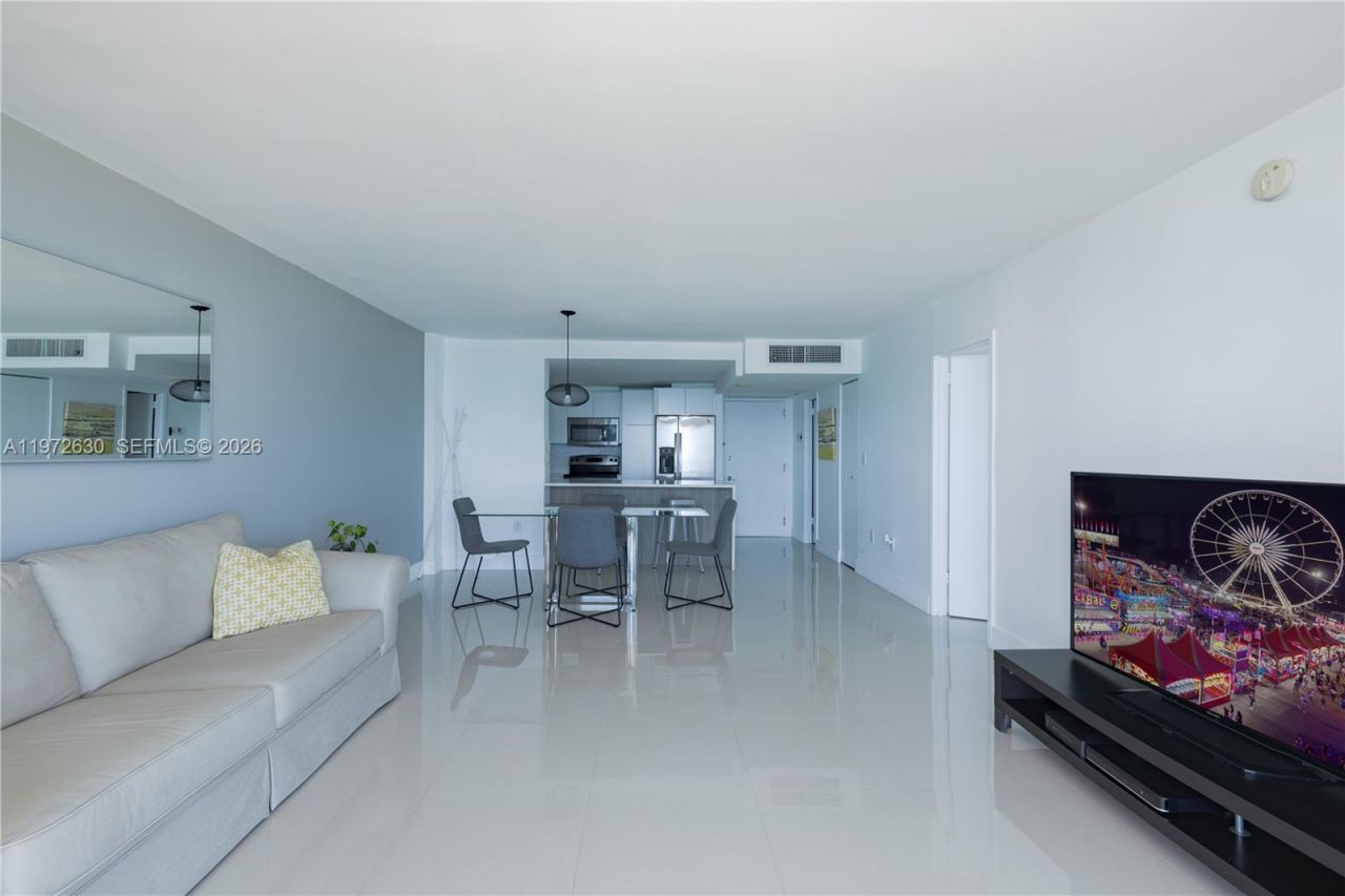 5701 Collins Ave, Unit 1204, Miami Beach, FL 33140 Photo