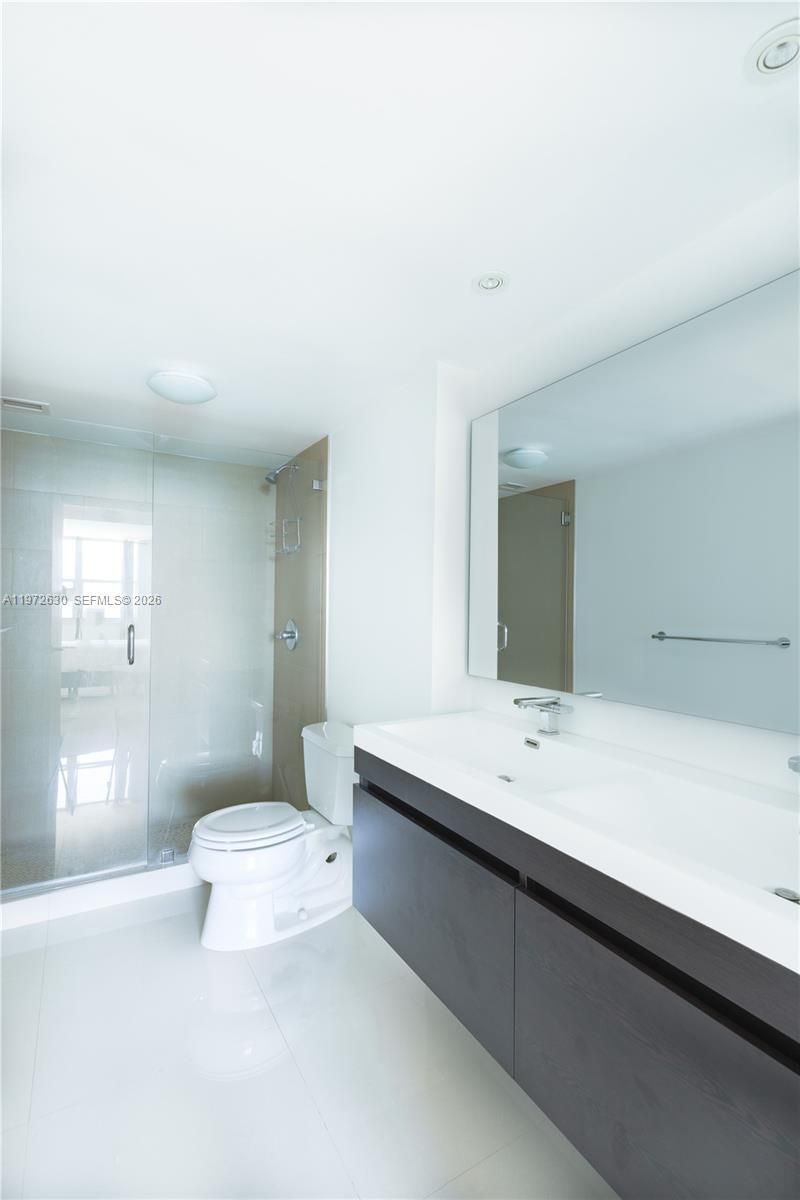 5701 Collins Ave, Unit 1204, Miami Beach, FL 33140 Photo