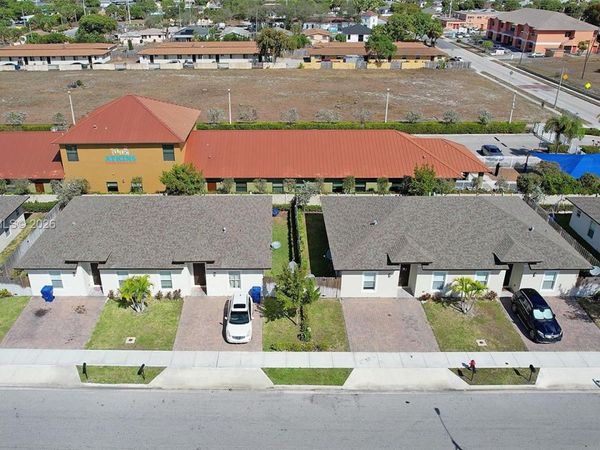 1538 W 26th Ct, Riviera Beach, FL 33404