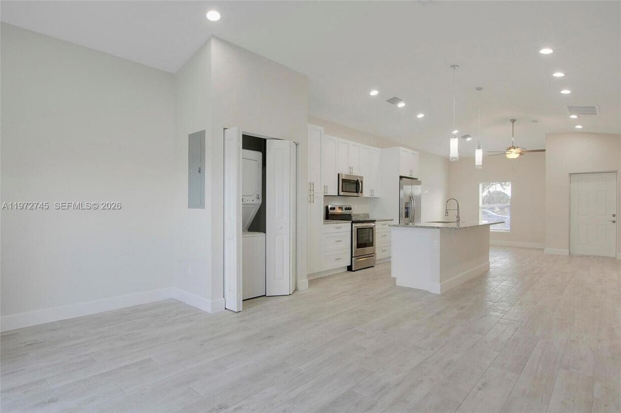 1538 W 26th Ct, Riviera Beach, FL 33404 Photo