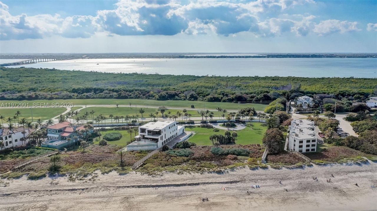 1245 NE Doubloon Dr , Hutchinson Island, FL 34996 Photo