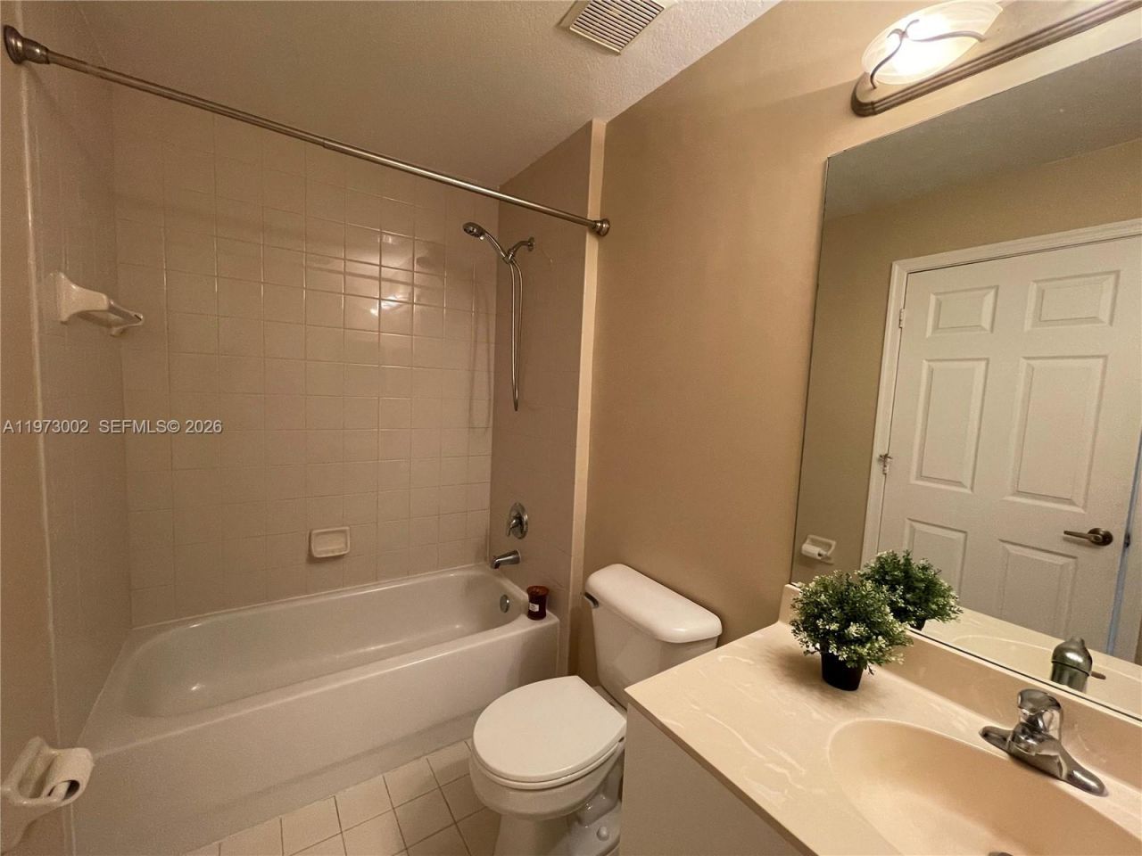 6361 Landings Ter, Unit 6361, Tamarac, FL 33321 Photo
