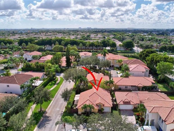 5862 NW 113th Pl, Doral, FL 33178