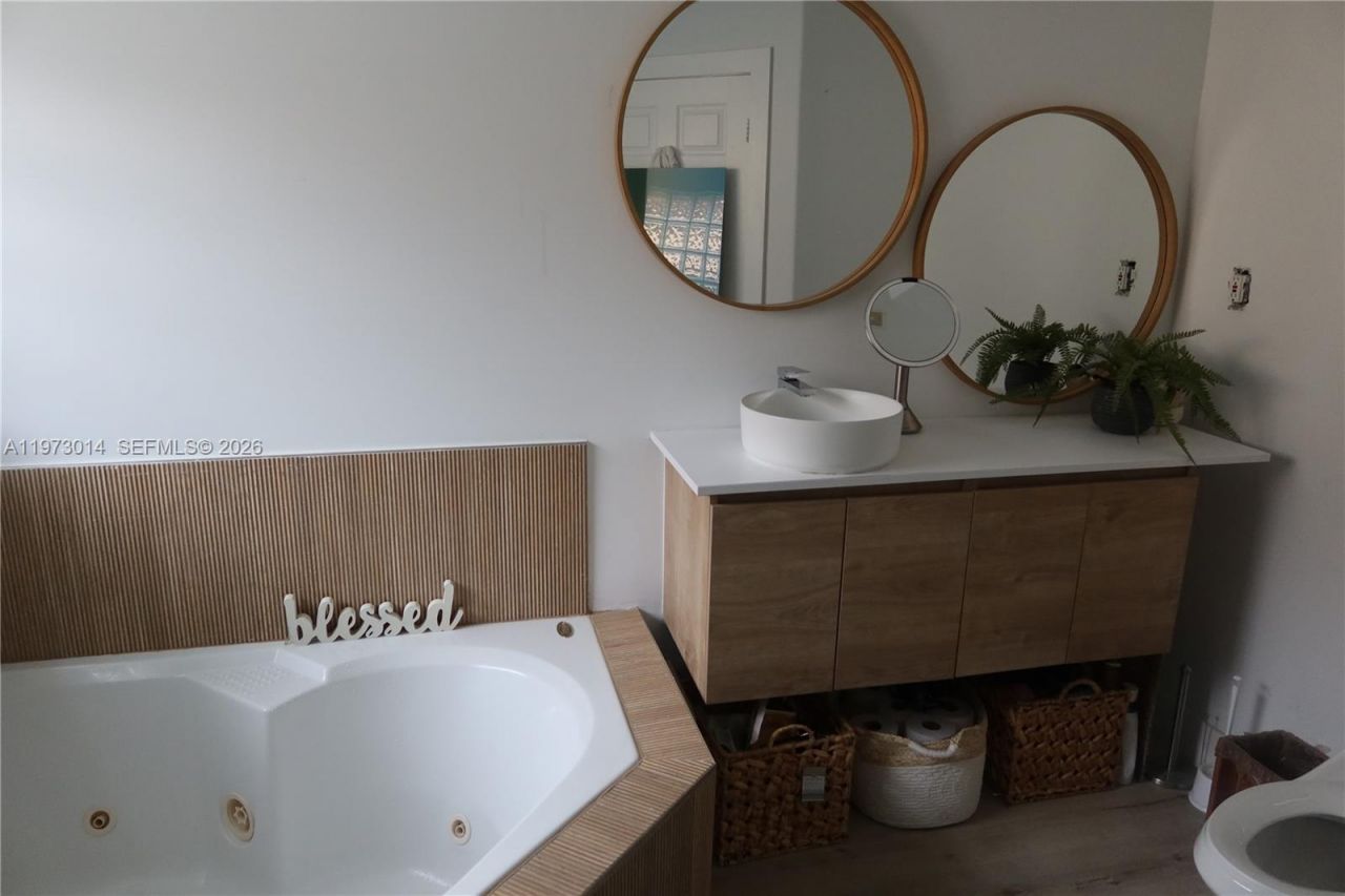 5862 NW 113th Pl , Unit 5862, Doral, FL 33178 Photo