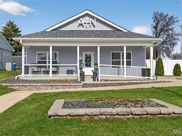 113 W Pitman Street, O'Fallon, MO 63366