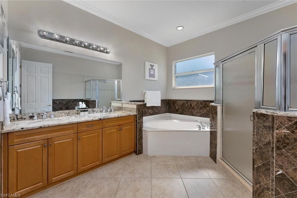 5769 Mango Cir, Naples, FL 34110 Photo