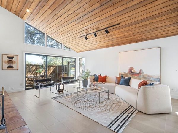 9671 Fallbrook Drive, Dallas, TX 75243