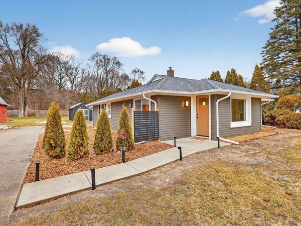 4261 13 Mile Road NE, Rockford, MI 49341