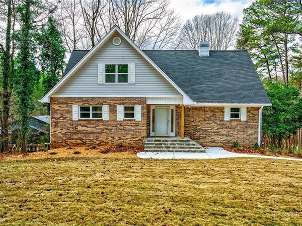 6596 Garrett Road , Buford, GA 30518