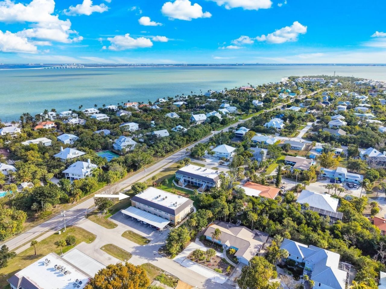 561 Periwinkle Way, Unit E4, Sanibel, FL 33957 Photo