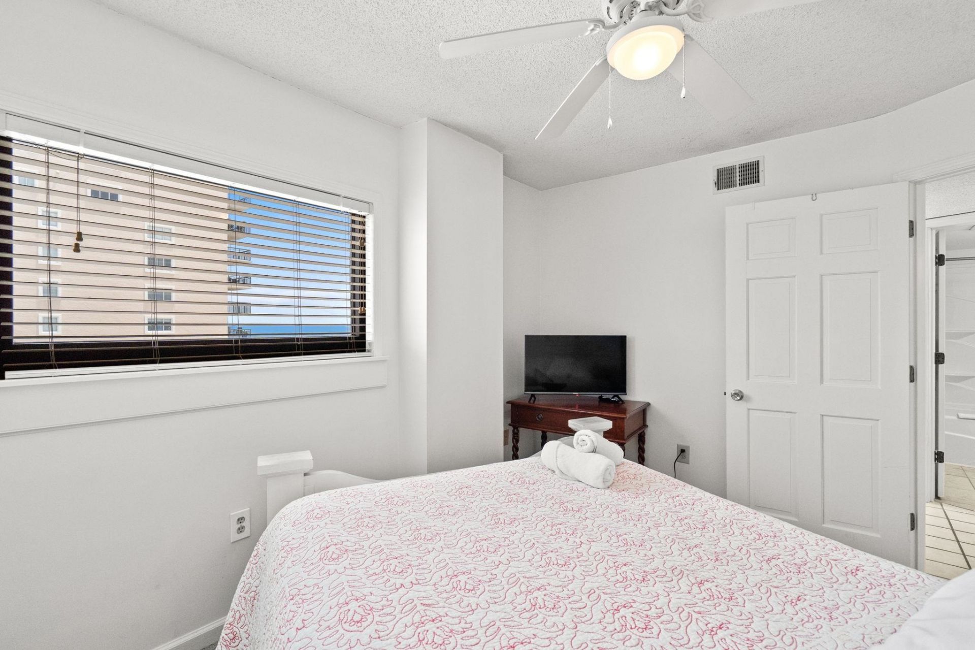 1015 South Ocean Blvd. Photo 25