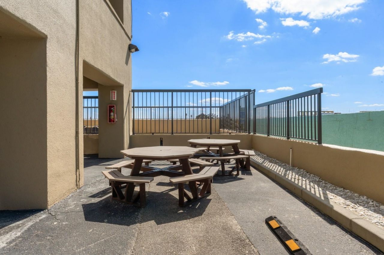 1015 South Ocean Blvd. Photo 33