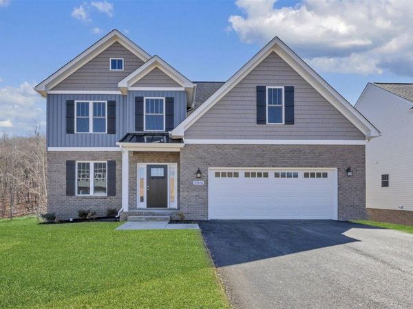 2816 Russlen DR, Salem, VA 24153