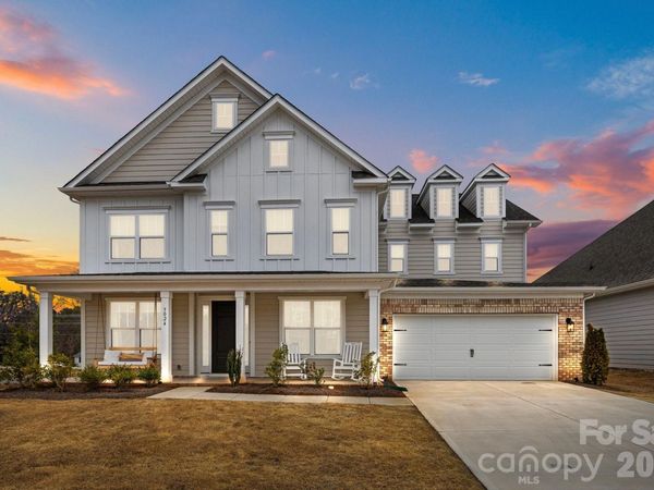 5024 Hillshire Lane, Charlotte, NC 28227
