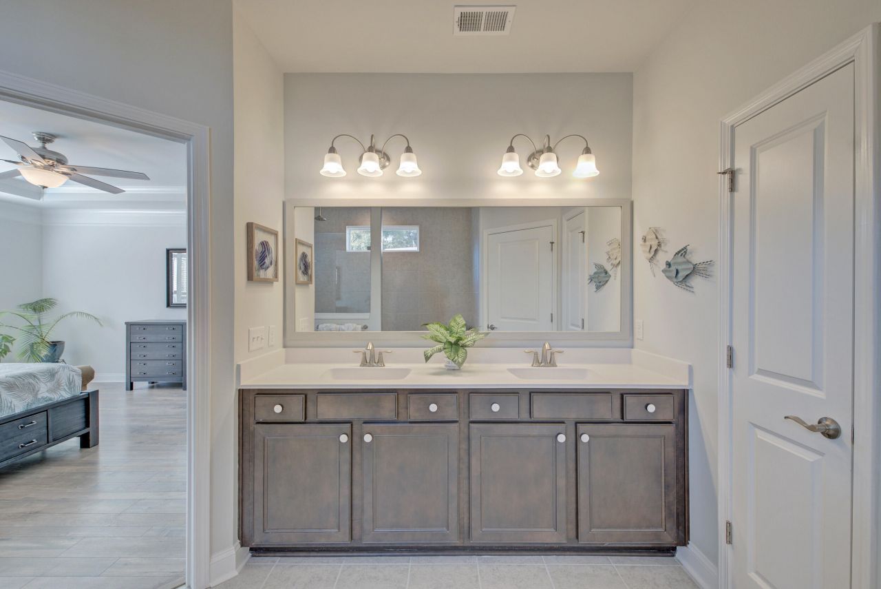 2186 Saint Johns Woods Parkway Photo 23