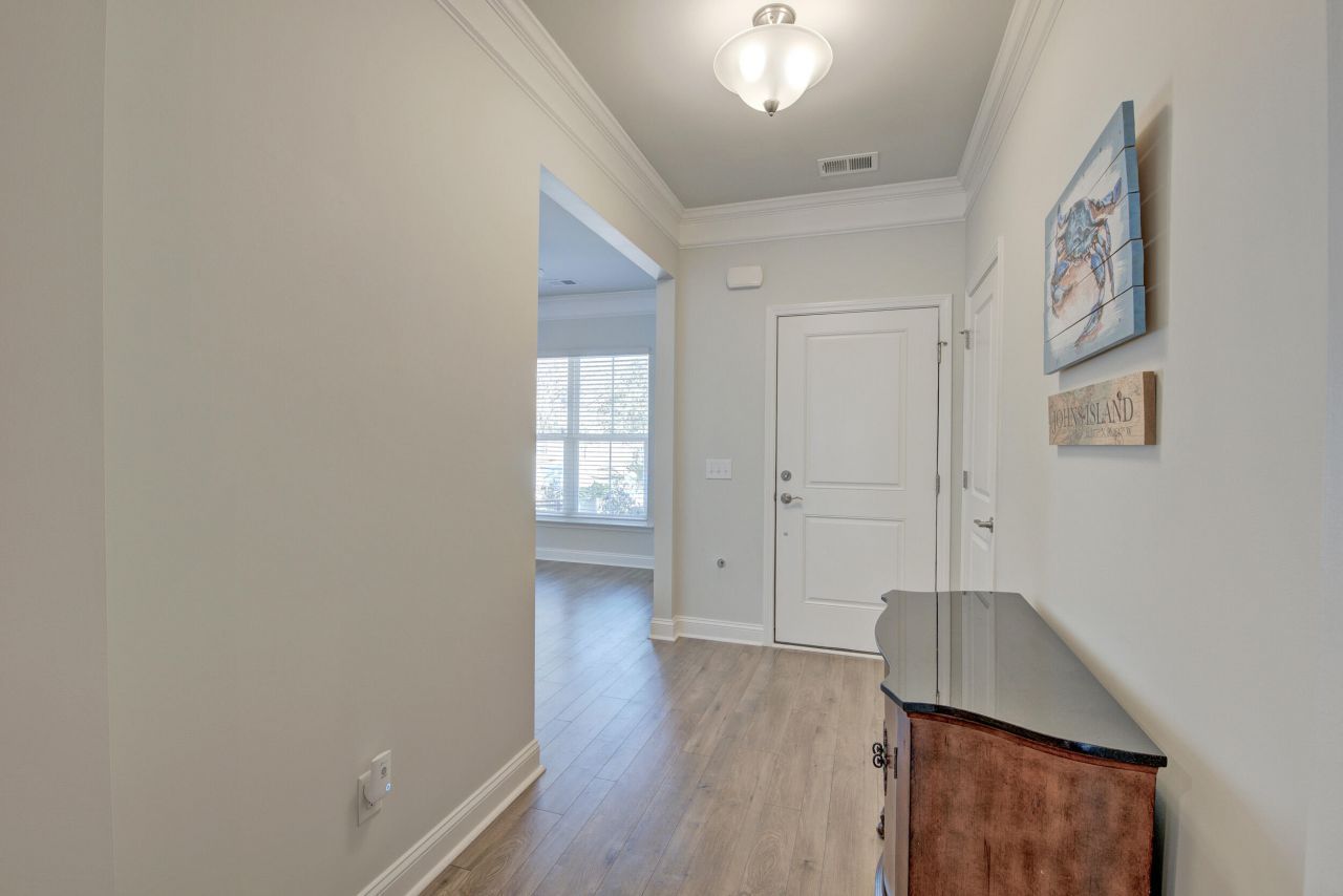 2186 Saint Johns Woods Parkway Photo 37